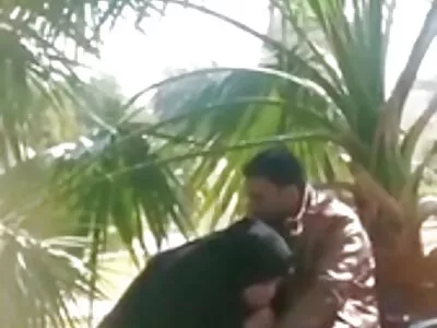 Milf porno vecchi con ragazze molto esperta sta soddisfacendo il suo cliente