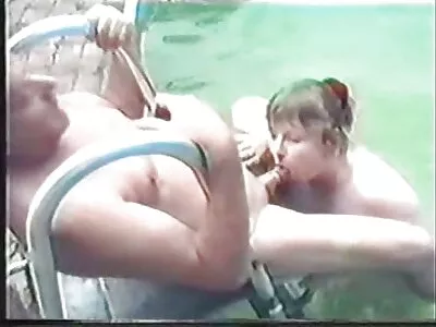 L'affascinante Lacey Channing fa sesso con il fratellastro e sesso giovani e vecchi si fa sborrare in bocca