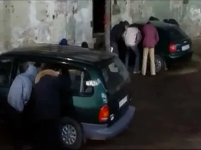 L'insegnante Cathy Heaven e Jasmine Jae scopano sesso tra giovani e vecchi con uno studente