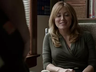 La mora prosperosa Gabbie Carter si film porno ragazze con vecchi scopa il fratello della sua amica a letto