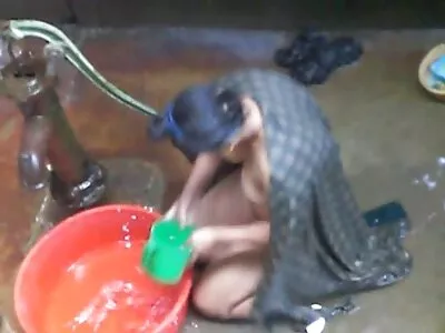 Dixie Lynn sbattuta film hard con vecchi a pecorina dopo aver succhiato un cazzo duro