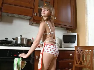 La porno vecchi e ragazze mamma si allarga per lo scatto commerciale