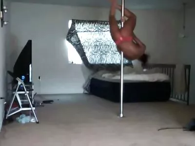 La fidanzata di papà che scava l'oro viene porno anziani e giovani punita